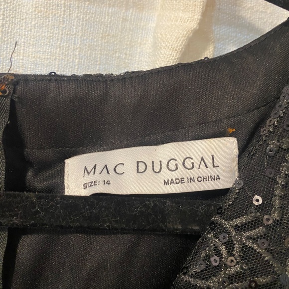 NWOT MAC Duggal Black Embellished High Neck Long Sleeve Gown Style #68011 - Picture 4 of 8